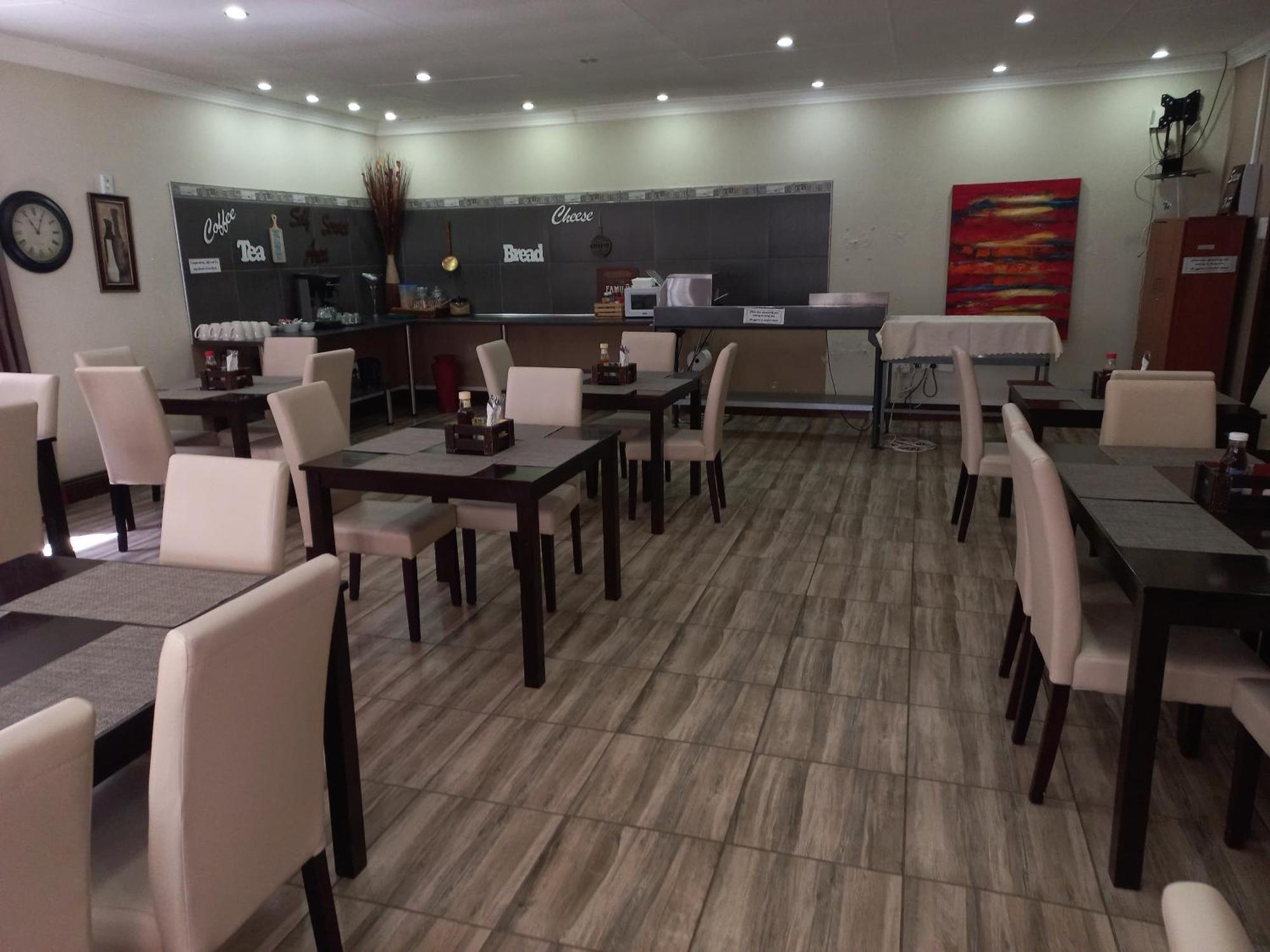 Or Tambo Guest House Kempton Park Exterior foto
